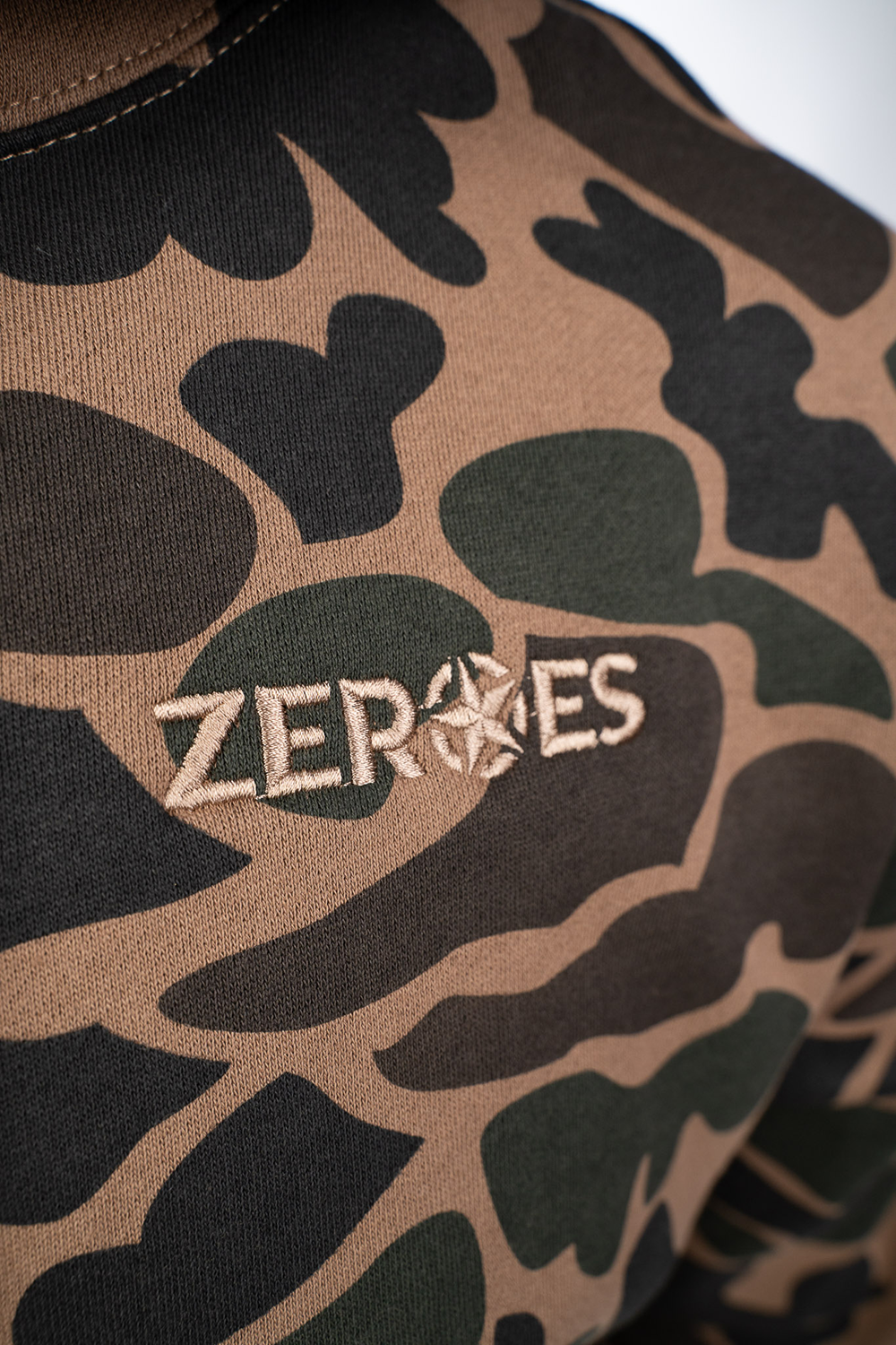ZEROES BACKWOODS HOODIE